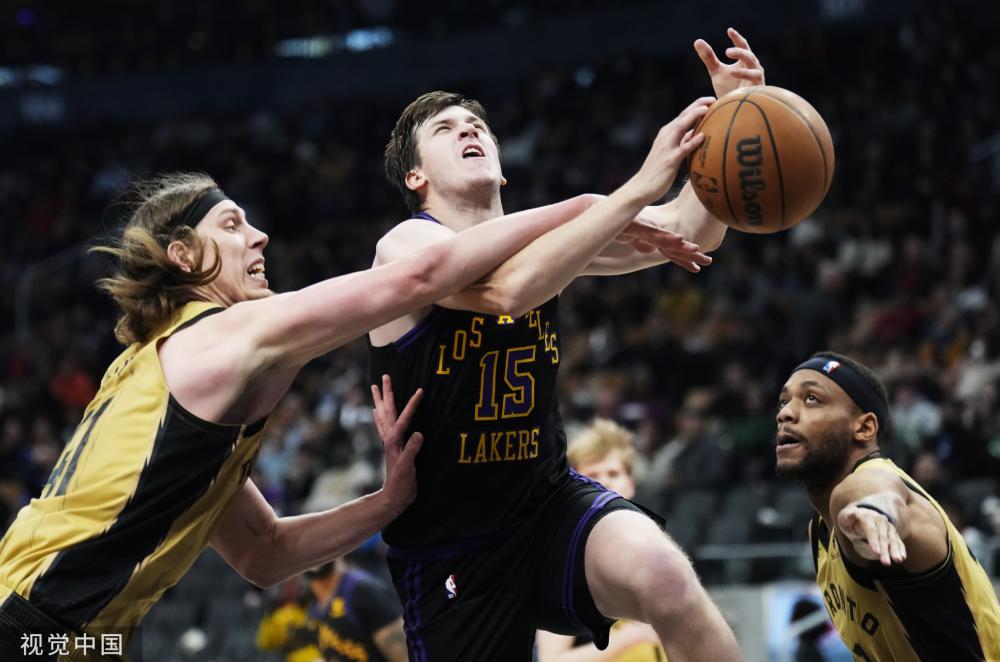 挥了自己的 挥了自己的