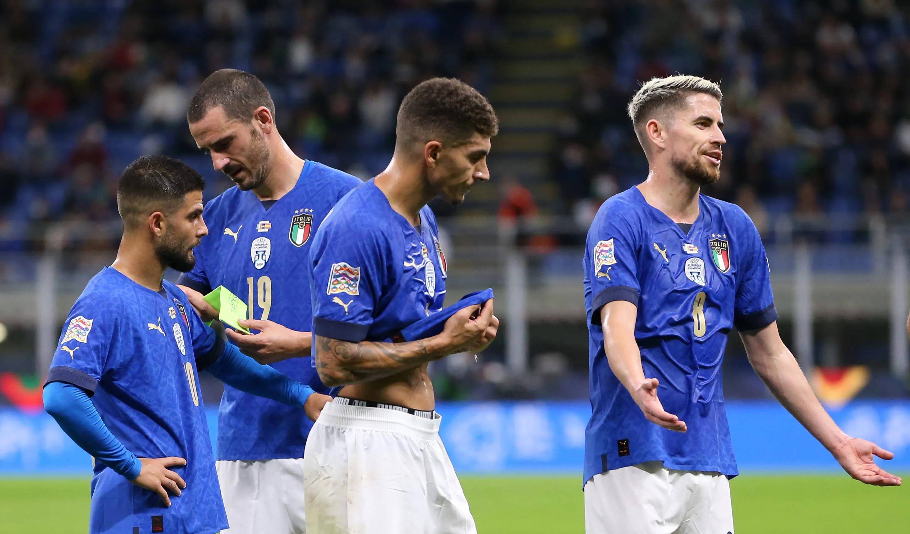 球员及相关 球员及相关