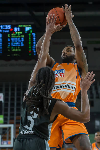 尼古拉斯 尼古拉斯