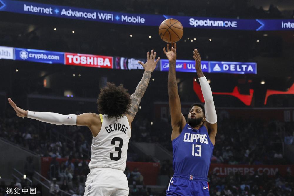 员强打的球 员强打的球