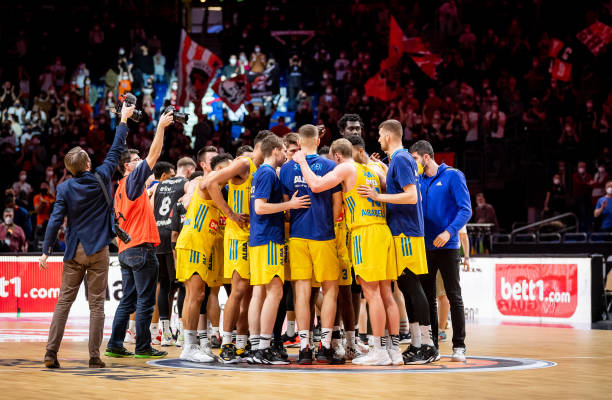 通过更为犀 通过更为犀